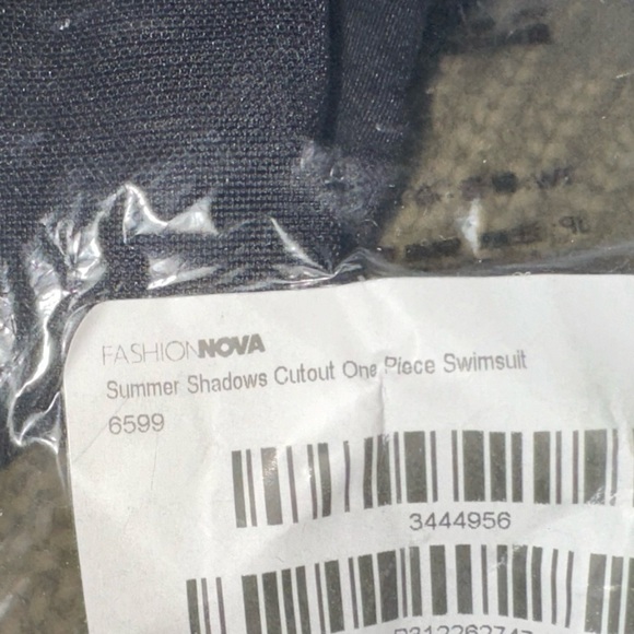 NWT fashion nova summer shadows cutout black one piece swimsuit XL beach - Picture 3 of 3